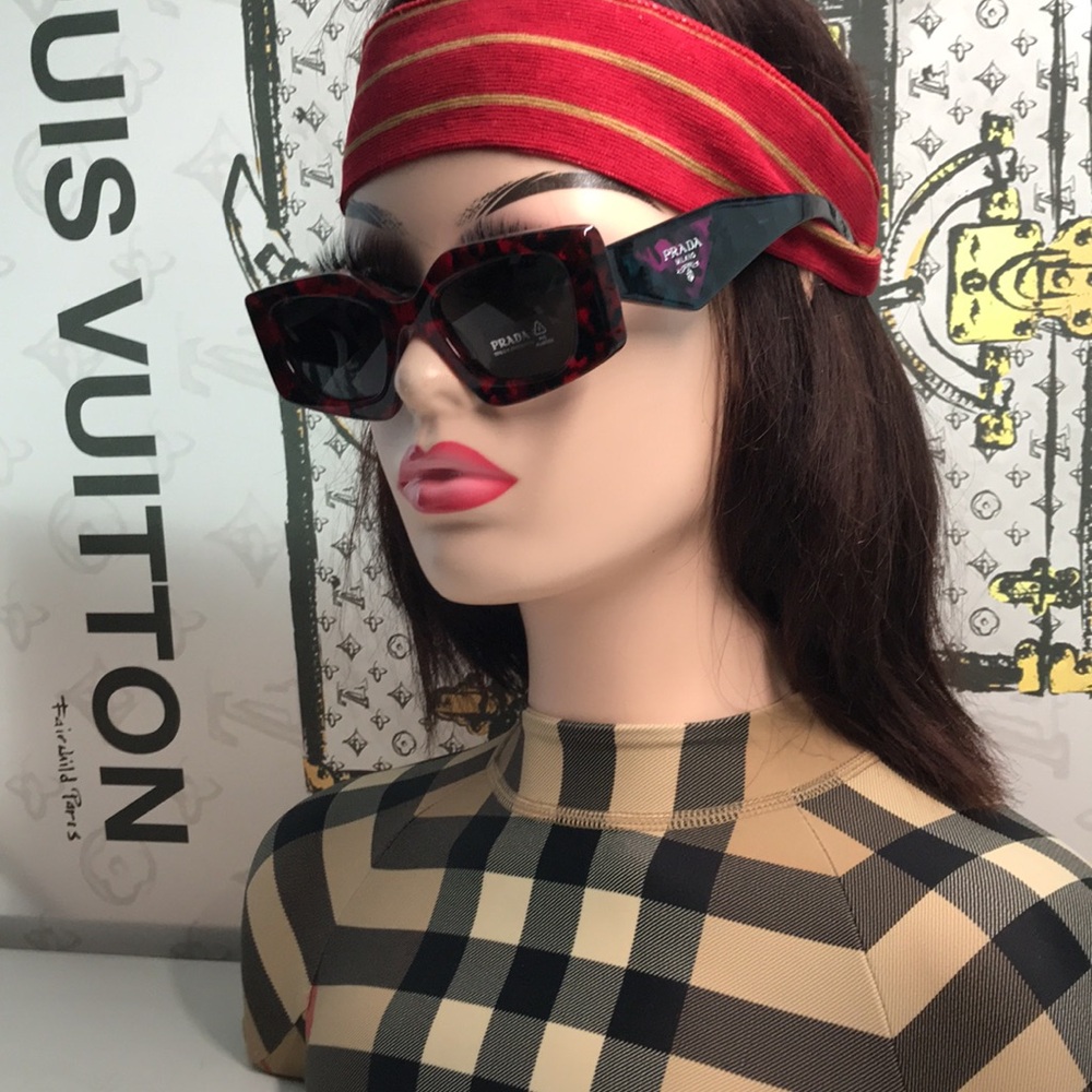 New Authentic Prada PR 15YS Sunglasses – Scarlet Tortoise with Dark Gray Lenses